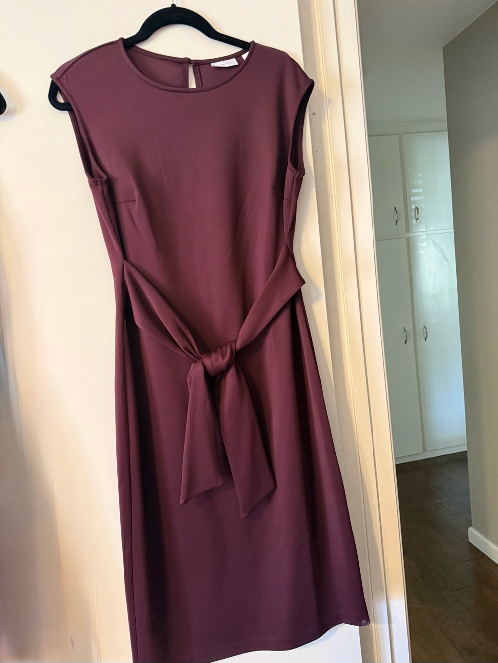 NY&Co Plum Burgundy Cap Sleeve Tie Front Sheath Dress Size Large